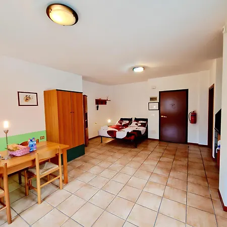 Apartment Bernina Next Stop - 30 Steps Trains Stations - Tirano