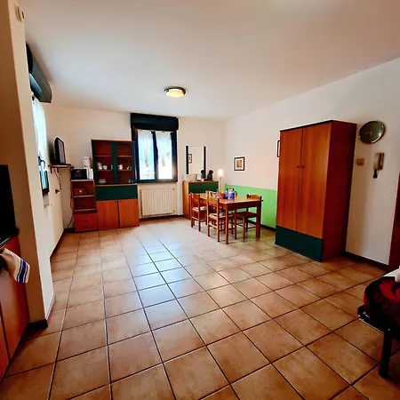 Apartment Bernina Next Stop - 30 Steps Trains Stations - *